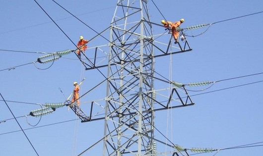 EVN HMC cho rằng, do quy định không hợp lý nên việc cung cấp điện để phục vụ hoạt động sản xuất kinh doanh tại TP HCM gặp khó khăn.