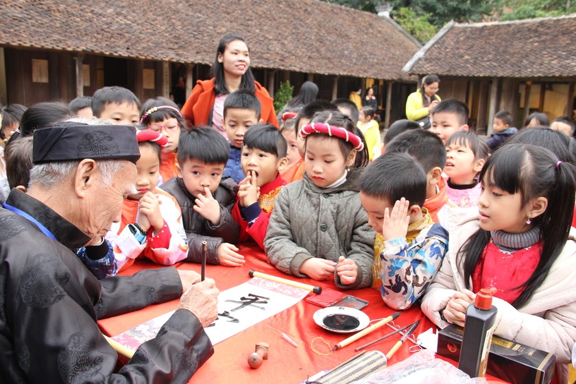 Người Hà Nội vui xuân Canh Tý với sắc thái văn hóa Thái Bình 