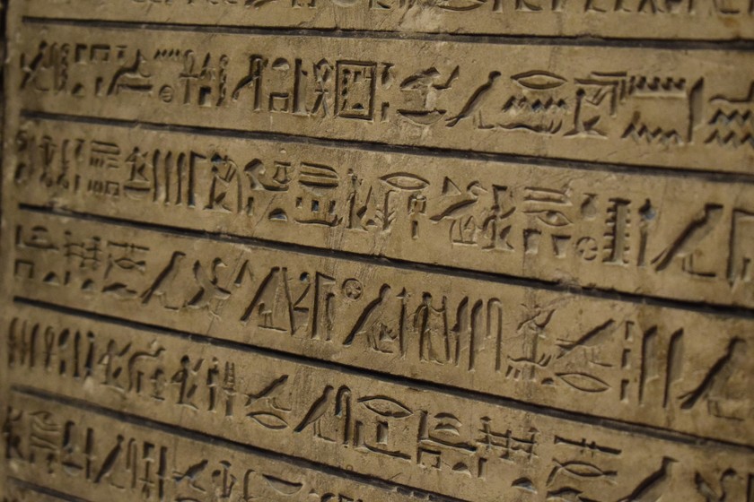 Chữ tượng hình của Ai Cập cổ kính hình ảnh 1