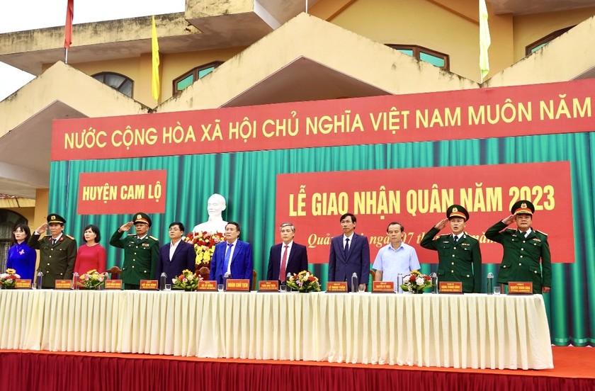 950 thanh niên Quảng Trị hăng hái lên đường nhập ngũ ảnh 3