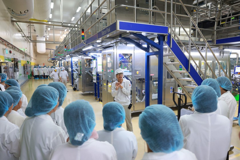 Hội LHPN tham quan nhà máy Nestlé Bông Sen tại Hưng Yên