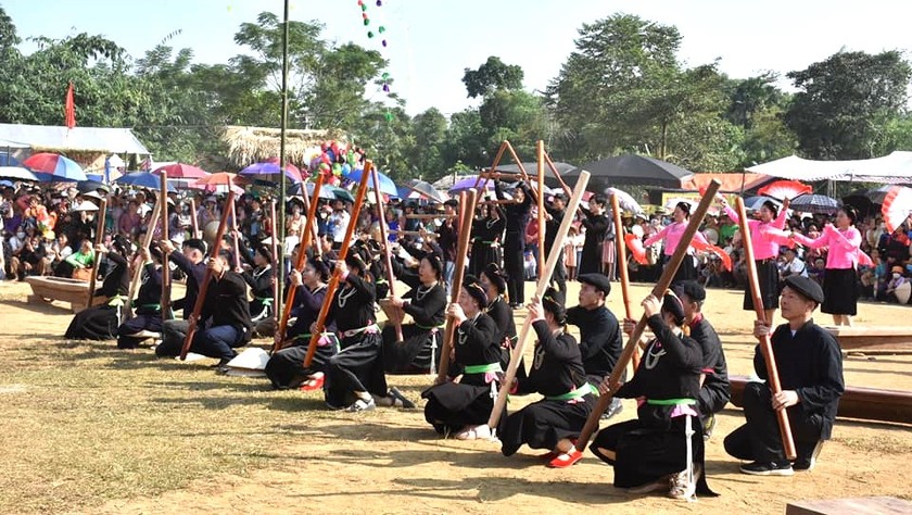 Những nét văn hóa của dân tộc vùng đất Mường Chun được tái hiện trong Lễ hội. Nguồn: TT Lục Yên.