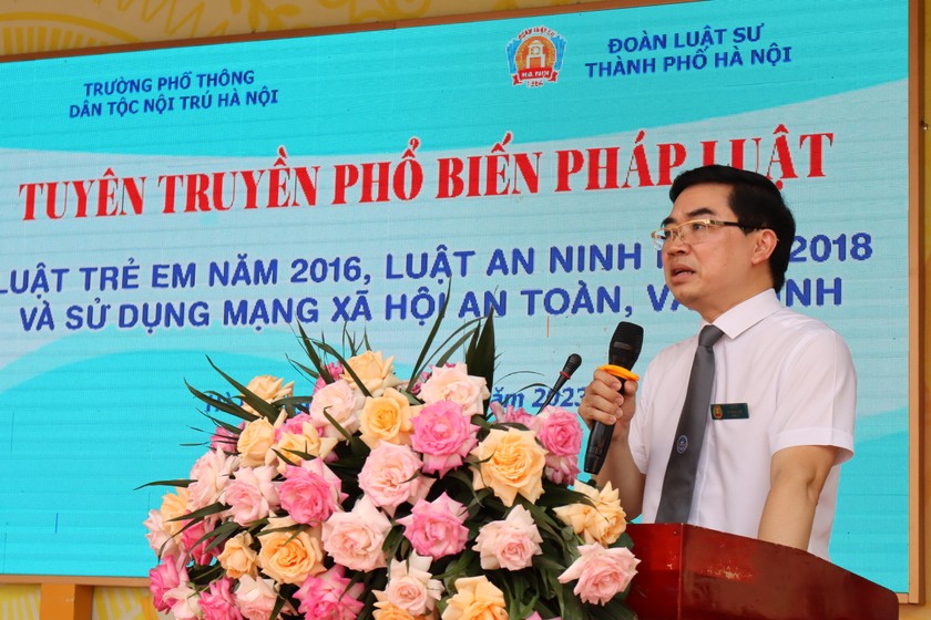 LS Lê Ngọc Hà.