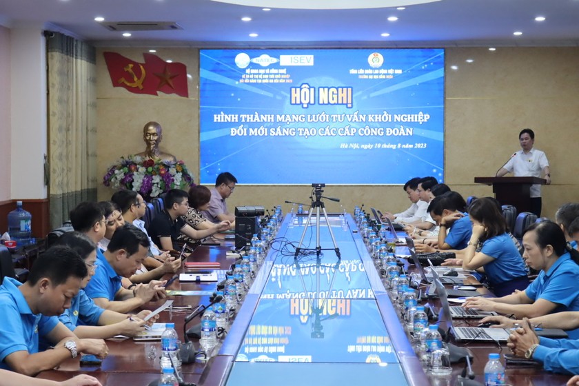 Quang cảnh hội nghị.