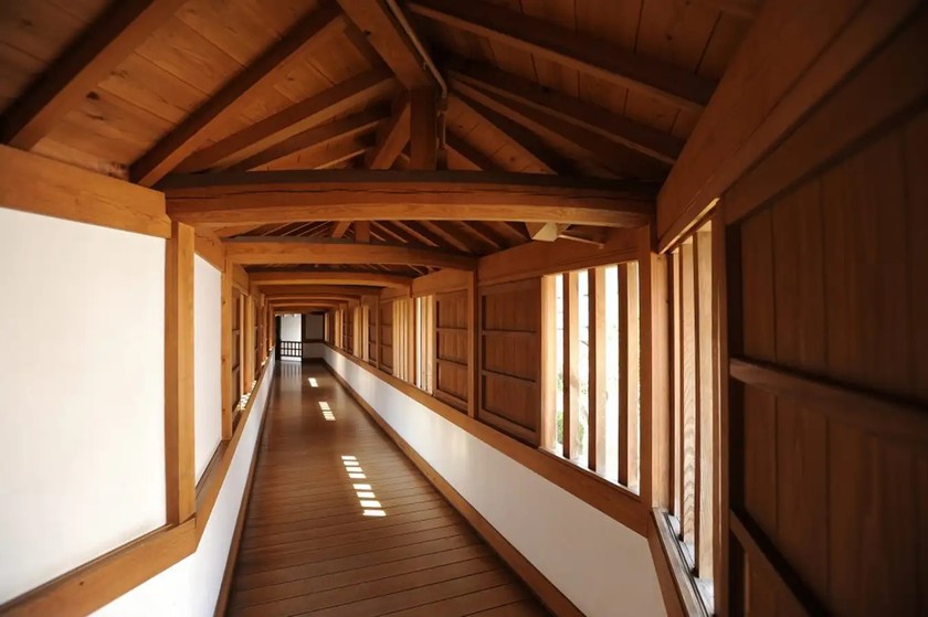 lau dai himeji 7 1024x682 2912 Chiêm ngưỡng đường nét kiến trúc tuyệt đẹp của lâu đài Hạc Trắng Himeji tại Nhật Bản