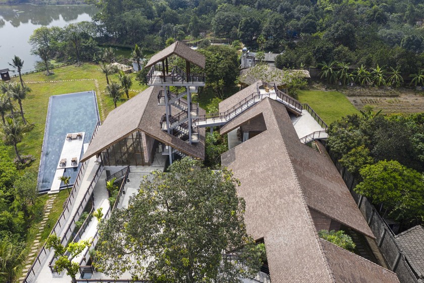 Ngắm căn nhà mái ngói như khu nghỉ dưỡng tại ngoại ô Hà Nội