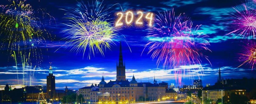 Stockholm có màn bắn pháo hoa ấn tượng trên lâu đài Hoàng gia.