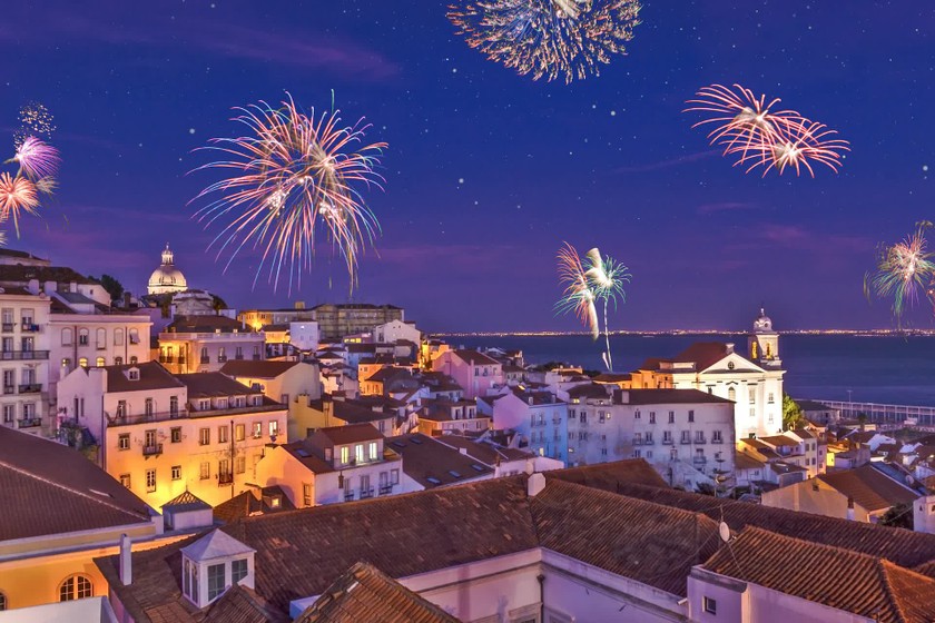 Có rất nhiều địa điểm tuyệt vời để xem bắn pháo hoa tại Lisbon