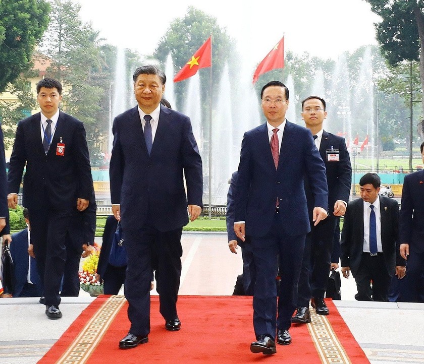 Chủ tịch nước Võ Văn Thưởng đón Tổng Bí thư, Chủ tịch Trung Quốc Tập Cận Bình.