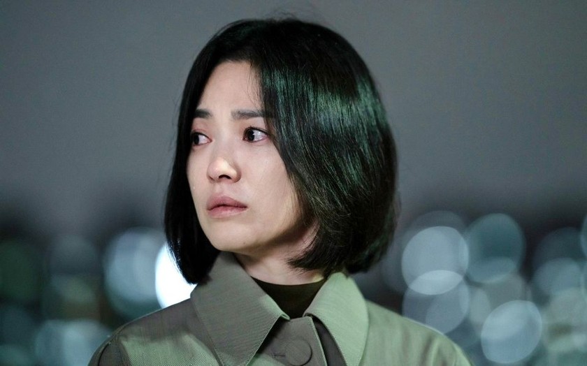 Moon Dong Eun là vai diễn đột phá của Song Hye Kyo. Ảnh: Netflix.