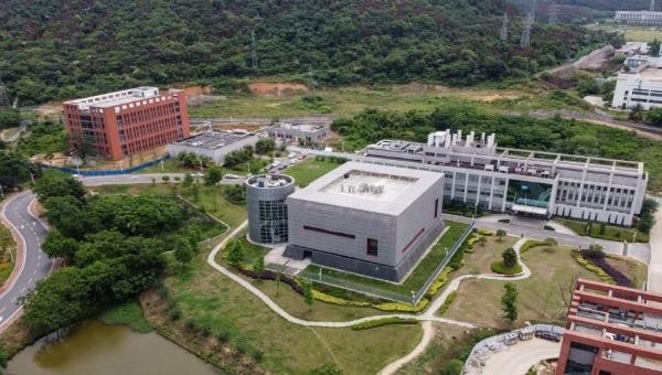 Phòng thí nghiệm P4 (giữa) trong khuôn viên của Viện virus học Vũ Hán từng bị cáo buộc là nguồn gốc của đại dịch do virus corona gây ra. Ảnh: AFP
