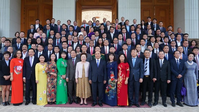 Thủ tướng Nguyễn Xuân Phúc gặp mặt 124 doanh nghiệp có sản phẩm đạt THQG Việt Nam 2020. Ảnh: VGP/Quang Hiếu