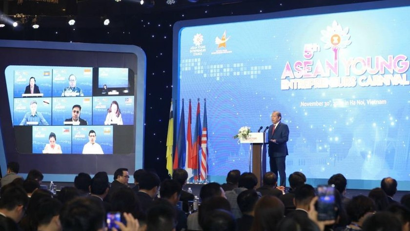 Phó Thủ tướng Thường trực Chính phủ Trương Hòa Bình phát biểu tại Diễn đàn - Ảnh: VGP/Lê Sơn.