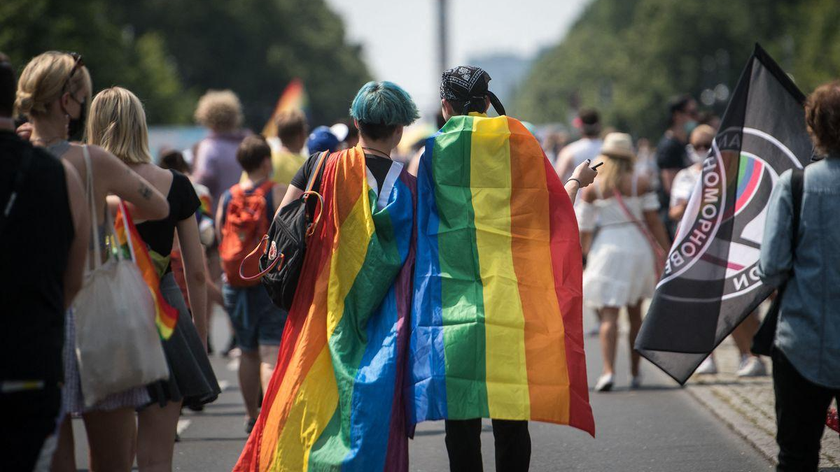 Hành vi đồng tính bị loại bỏ vào năm 1969 nhưng đến năm 1994 mới được loại bỏ hoàn toàn khỏi các văn bản pháp luật ở Đức. Ảnh: AFP