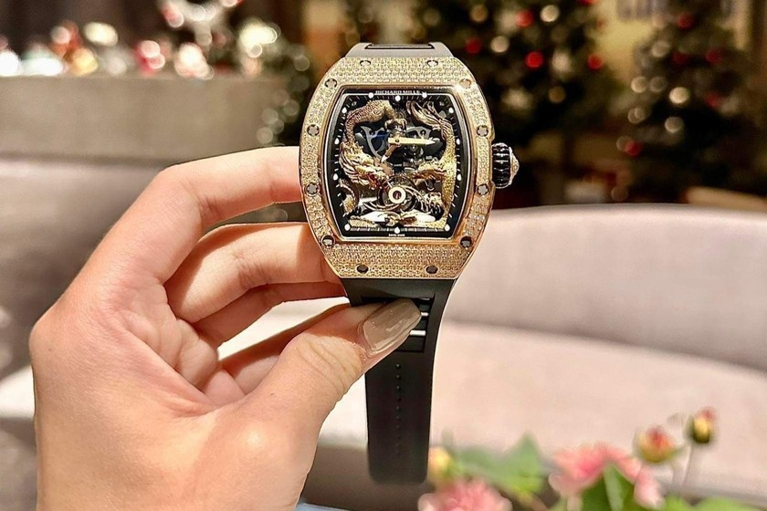 Chiếc đồng hồ Richard Mille RM57-01 được giao dịch 44 tỷ đồng hồi cuối năm 2022. 