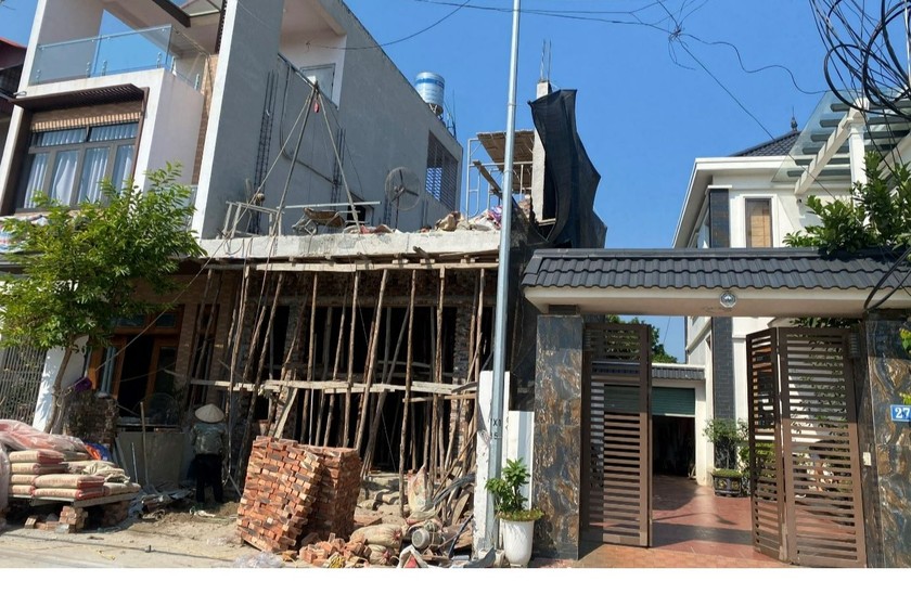 Công trình xây dựng không phép nhà ông Lê Văn Đỗ đang thi công bất chấp thông báo tạm đình chỉ của UBND xã Thọ Xuân.