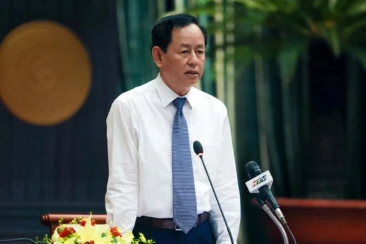 Ông Trần Ngọc Tâm trong một lần trả lời chất vấn tại HĐND TPHCM tháng 12/2017 khi đương chức Cục trưởng Cục thuế TPHCM. (Ảnh: Báo Người Lao Động)