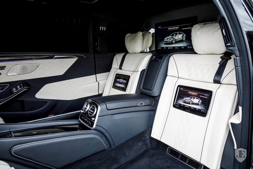 Bóng ma Anh quốc RollsRoyce Phantom 7 năm tuổi vẫn có giá ngang Mercedes Maybach S 680 mới