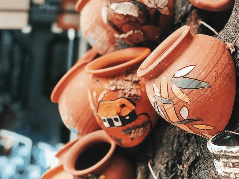 Sản phẩm gốm sứ Hà Nội là sản vật lưu niệm được nhiều du khách khắp nơi yêu thích. (Nguồn: Internet) ảnh 4
