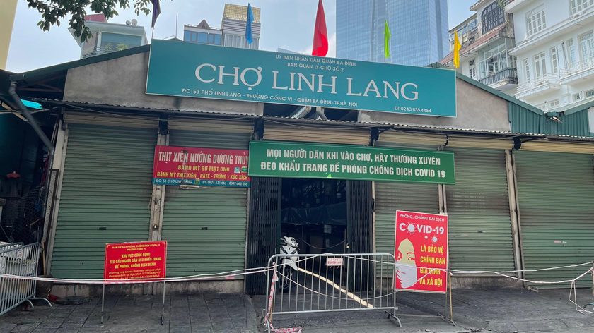 Chợ Linh Lang đã tạm thời phong tỏa để xét nghiệm cho các tiểu thương trong chợ.