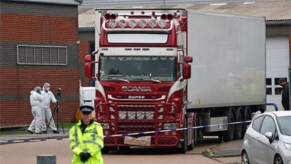 Chiếc xe container chưa 39 thi thể người Việt Nam được phát hiện tại Anh.