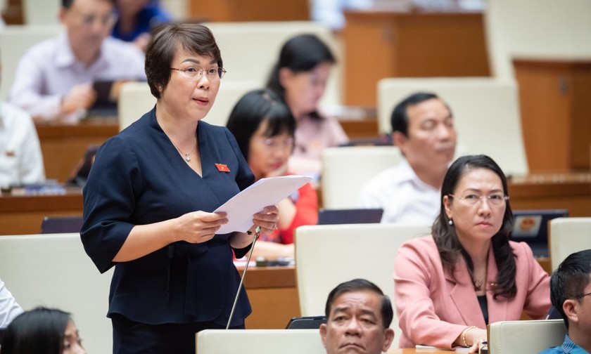 Đại biểu Trần Thị Thanh Lam đề nghị sửa đổi Luật Bảo hiểm y tế.