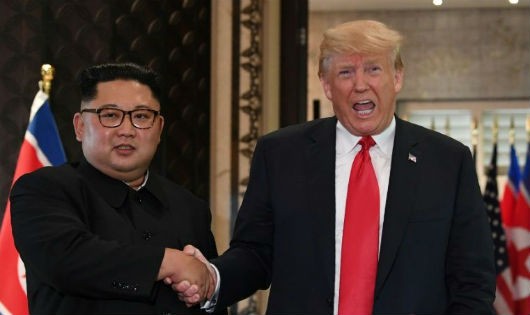 Ông Kim Jong-un và ông Trump.