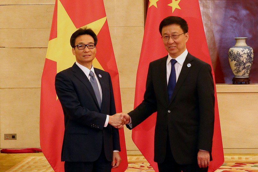 Phó Thủ tướng Vũ Đức Đam và Phó Thủ tướng Trung Quốc Hàn Chính. Ảnh: VGP