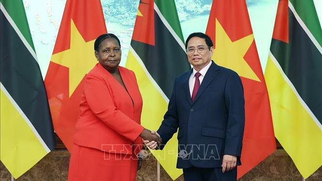 Thủ tướng Chính phủ Phạm Minh Chính hội kiến Chủ tịch Quốc hội Mozambique Esperança Bias.