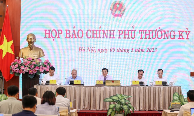 Hình ảnh tại họp báo.