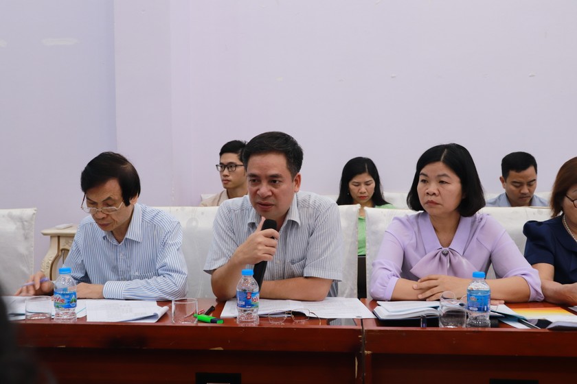 Đại diện Sở Tư pháp Quảng Ninh đóng góp nhiều ý kiến sát thực tế.
