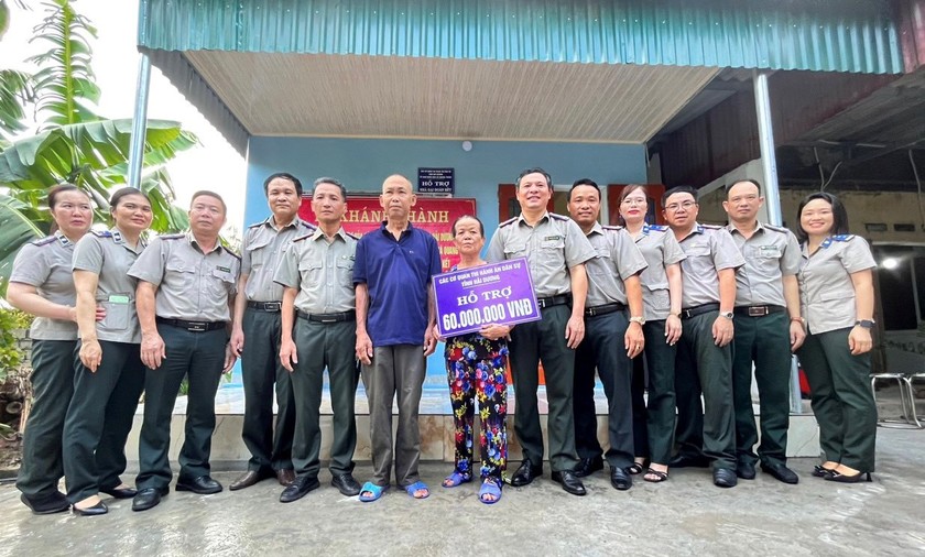 Cục THADS tỉnh Hải Dương phối hợp chính quyền địa phương tổ chức lễ khánh thành và trao tiền xây dựng nhà Đại đoàn kết.