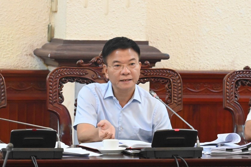 Bộ trưởng Lê Thành Long kết luận buổi làm việc.