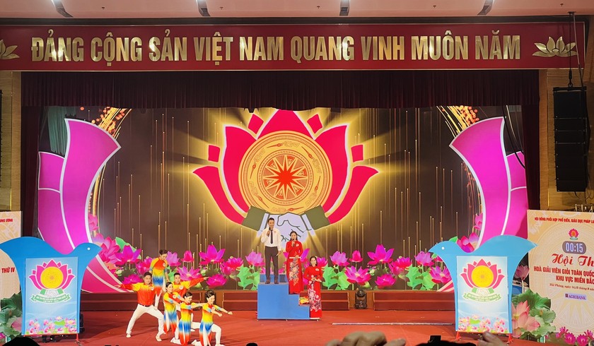 Phần thi của đội thi Hải Phòng.