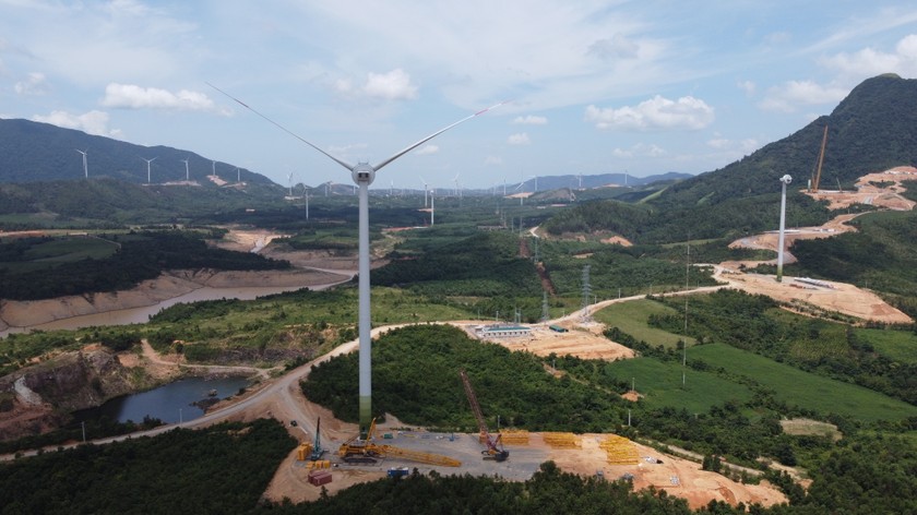 Một cánh đồng điện gió ở phía Tây tỉnh Quảng Trị