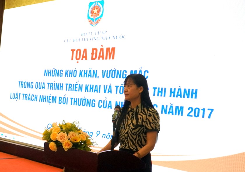 Bà Nguyễn Thị Tố Hằng phát biểu ở buổi toạ đàm ảnh 1