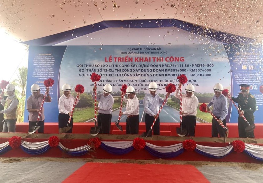 Lễ thi công 3 gói thầu được Bộ GTVT tổ chức sáng nay tại Ninh Bình