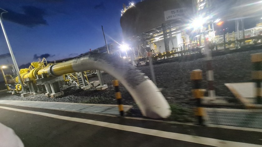 Ống dẫn khí LNG từ kho cảng tại Vũng Tàu sẵn sàng cấp khí cho hai nhà máy điện Nhơn Trạch 3 và 4. (Ảnh: Minh Hữu)