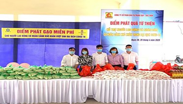 Chương trình ATM gạo miễn phí của tỉnh Bắc Ninh được khởi động tại Khu công nghiệp Thuận Thành 3.