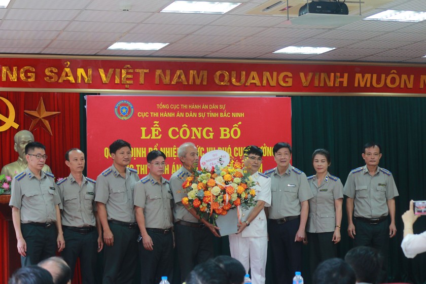 Bổ nhiệm ông Vũ Hồng Thắng giữ chức vụ Phó Cục trưởng Cục Thi hành án tỉnh Bắc Ninh ảnh 3