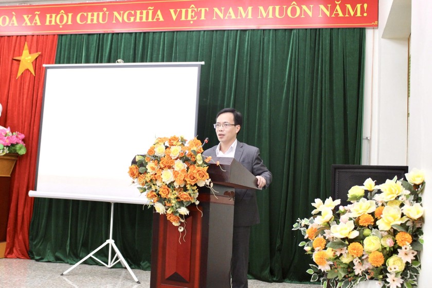 Ông Vũ Quang Hưng, Phó Giám đốc Sở Tư pháp Lạng Sơn phát biểu tại hội nghị (Ảnh: Lê Hanh)