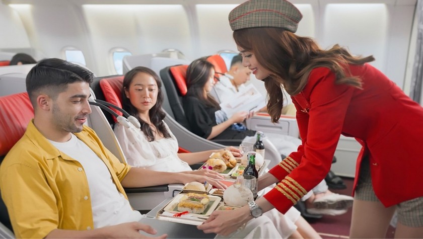 Vietjet vừa được vinh danh với bộ đôi giải thưởng gồm "Hãng bay đem lại giá trị tốt nhất cho khách hàng châu Á 2022" và "Hãng bay có dịch vụ tiếp viên trên tàu bay tốt nhất châu Á 2022".