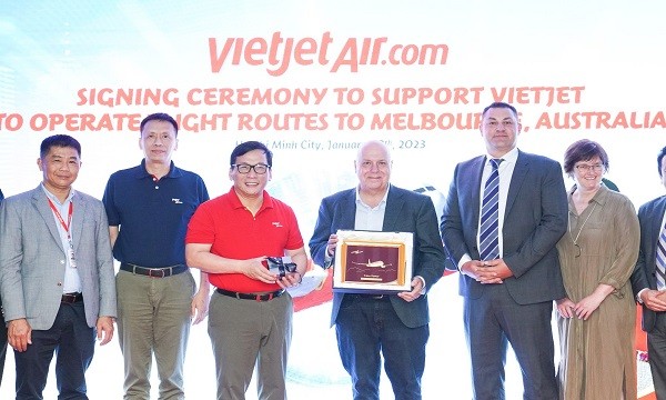 Tim Pallas – Bộ trưởng Bộ Thương mại và Đầu tư bang Victoria hoan nghênh quyết định của VietJet khai thác các đường bay nối Việt Nam với Melbourne. Ảnh: Tài Nguyễn