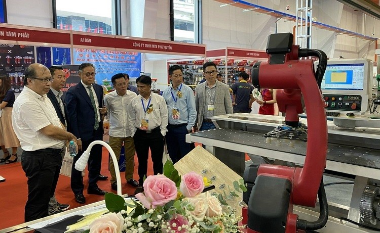 Triển lãm Quốc tế lần thứ 15 về máy móc và thiết bị công nghiệp ngành chế biến Gỗ năm 2023 (VietnamWood 2023) sẽ diễn ra từ ngày 20 - 23/9. (Ảnh minh họa).