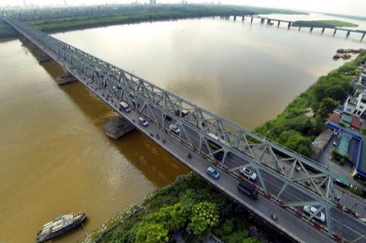 Cầu Chương Dương bắc qua sông Hồng (Ảnh internet).