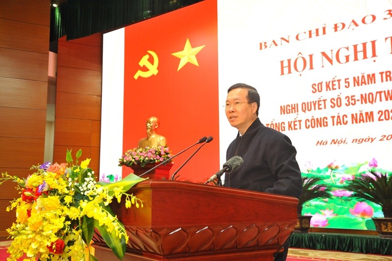 Ủy viên Bộ Chính trị, Chủ tịch nước Võ Văn Thưởng, Trưởng Ban Chỉ đạo 35 Trung ương phát biểu chỉ đạo Hội nghị. (Nguồn ảnh: dangcongsan.vn).