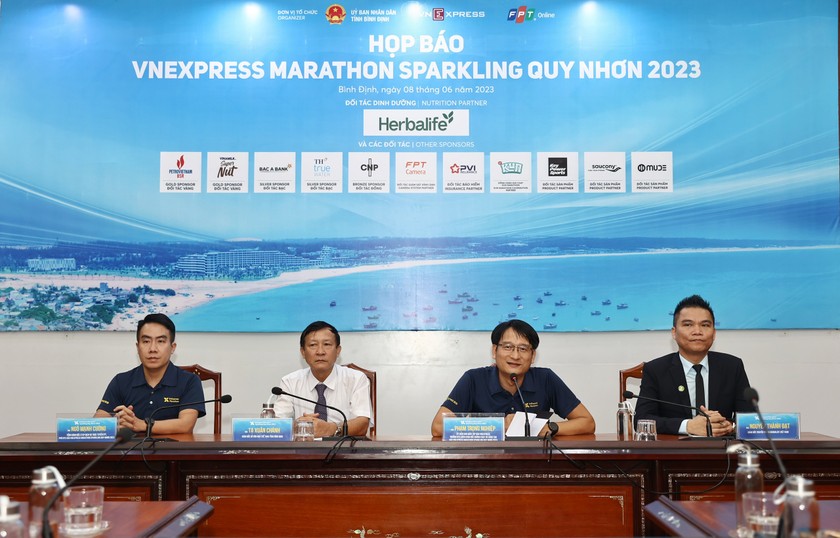 Họp báo trước thềm giải chạy VnExpress Marathon Sparkling Quy Nhơn 2023 