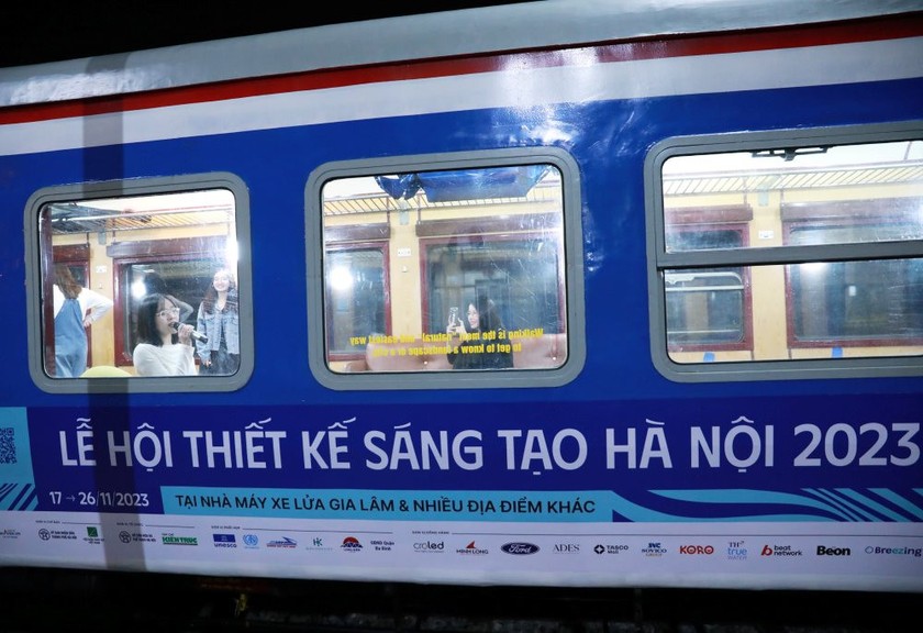 Lễ hội thiết kết sáng tạo Hà Nội 2023 được đánh giá thành công góp phần phát triển ngành công nghiệp văn hóa Việt Nam (ảnh P.V)