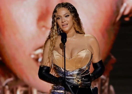 Ca sĩ Beyonce tại lễ trao giải Grammy 2023. Ảnh: Getty Images.