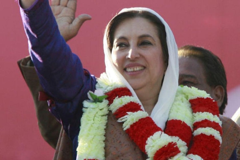 Bà Benazi Bhutto.